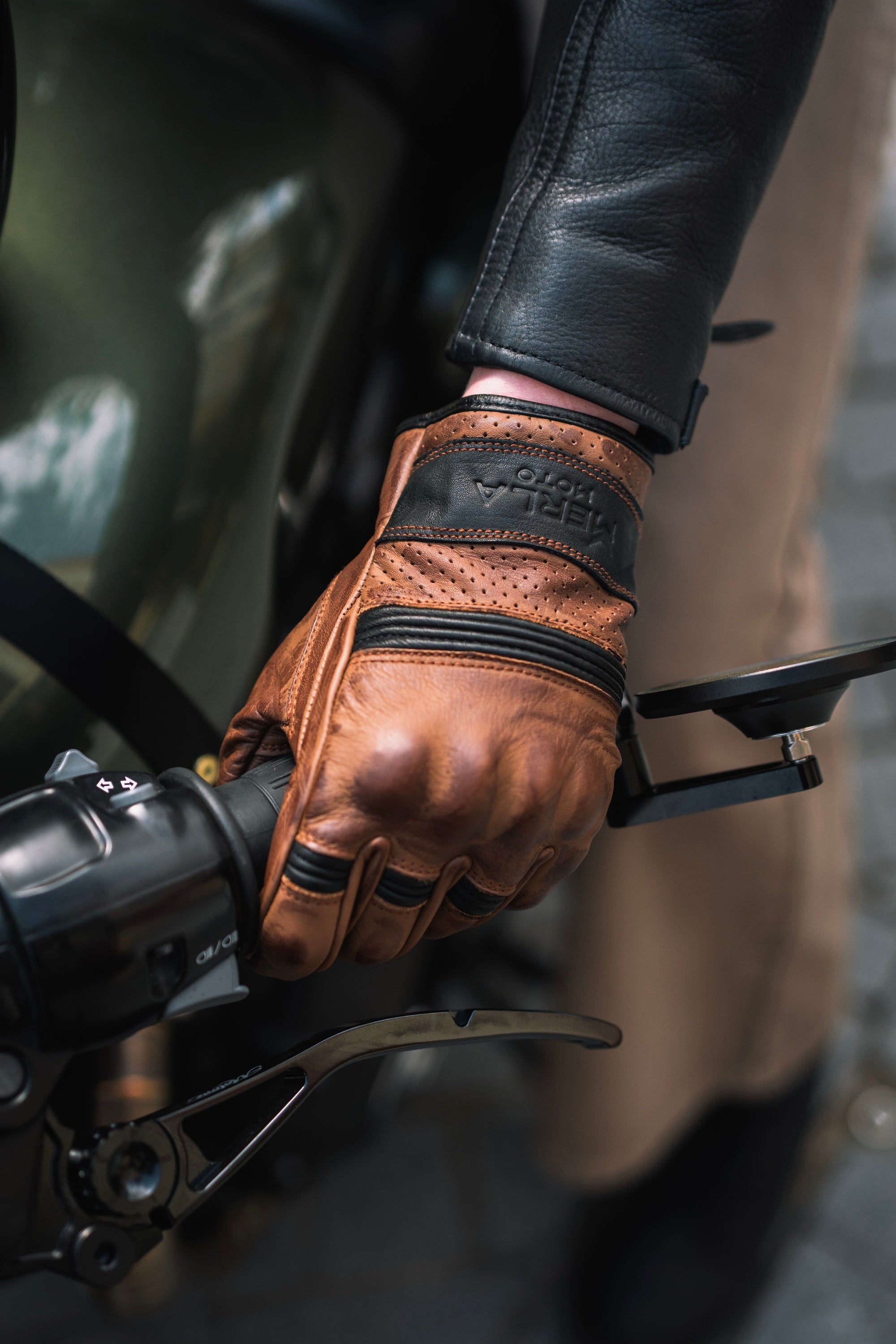 Boston Motorcycle Gloves - Brown