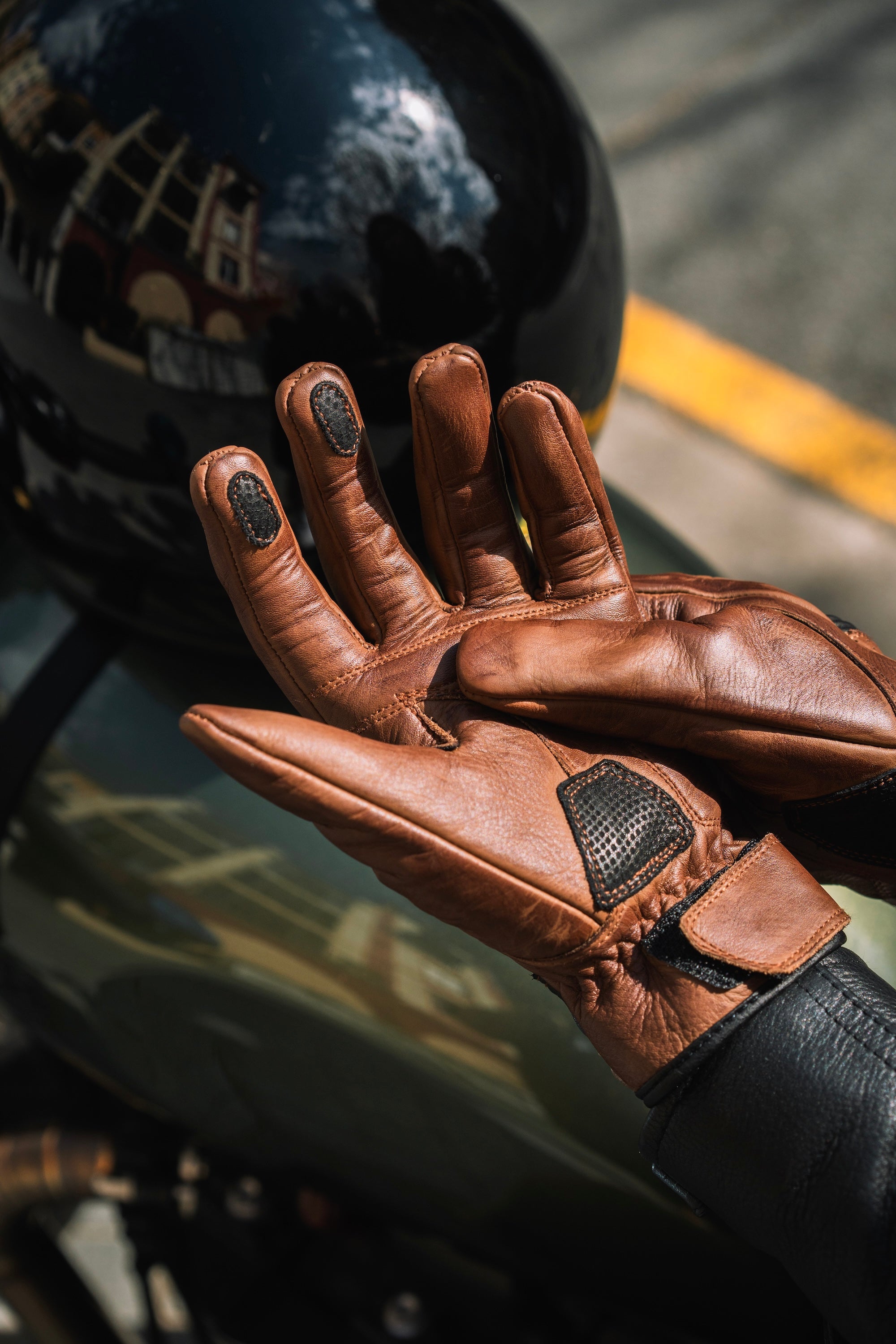 Boston Motorcycle Gloves - Brown